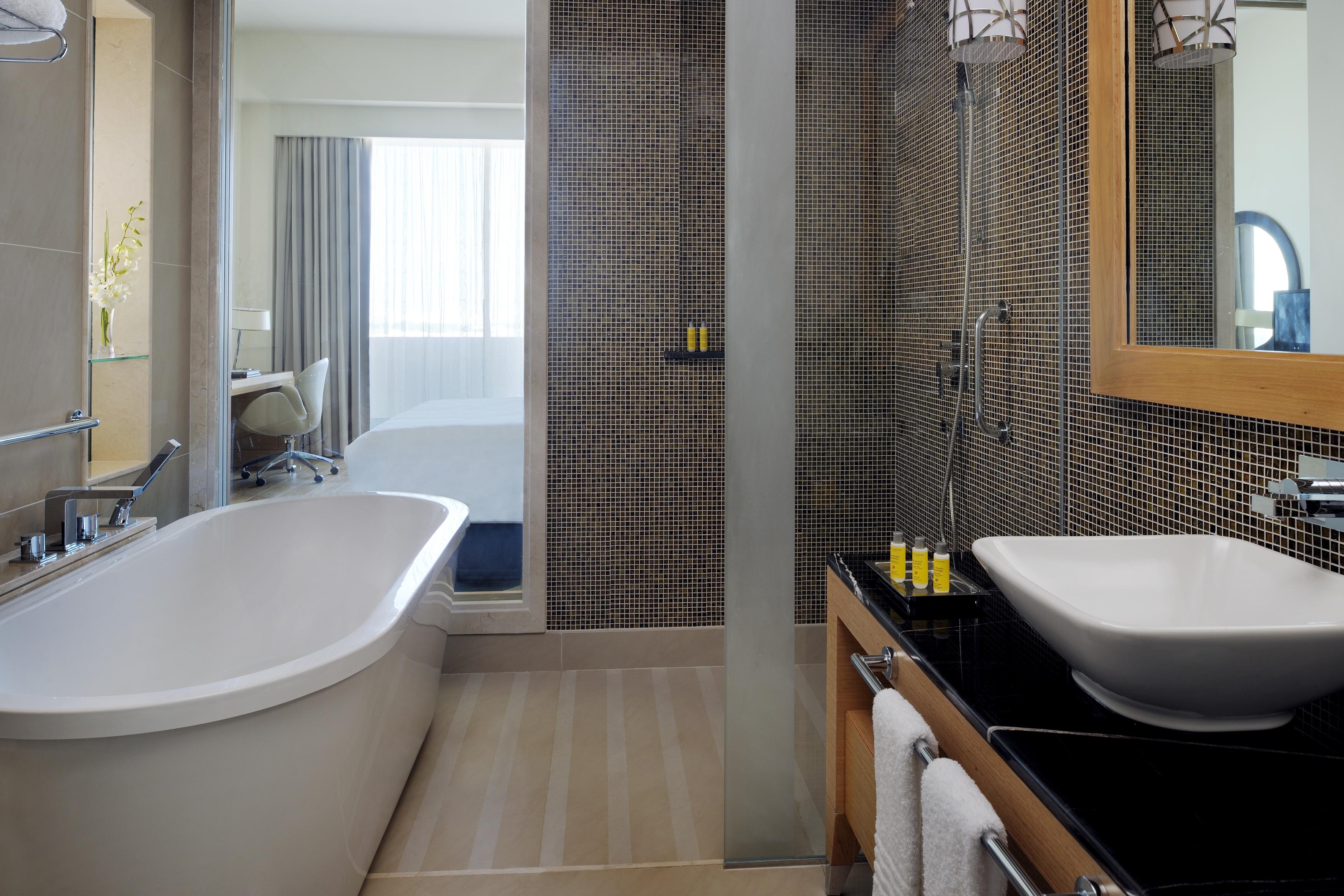 شقق ماريوت الفندقية , الجداف دبي المظهر الخارجي الصورة Bathroom