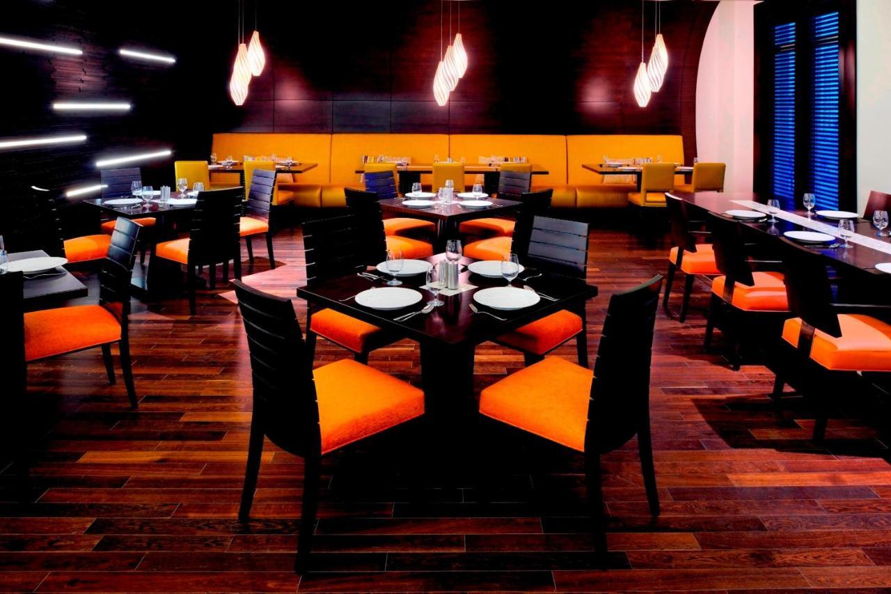 شقق ماريوت الفندقية , الجداف دبي المظهر الخارجي الصورة The interior of a typical restaurant