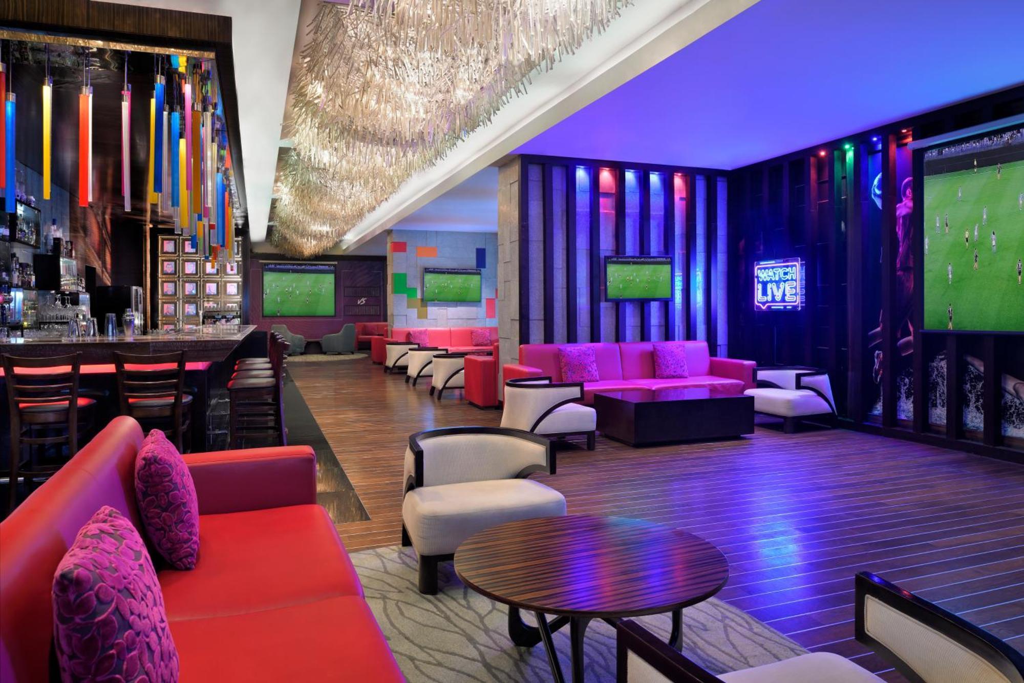 شقق ماريوت الفندقية , الجداف دبي المظهر الخارجي الصورة The interior of the bar