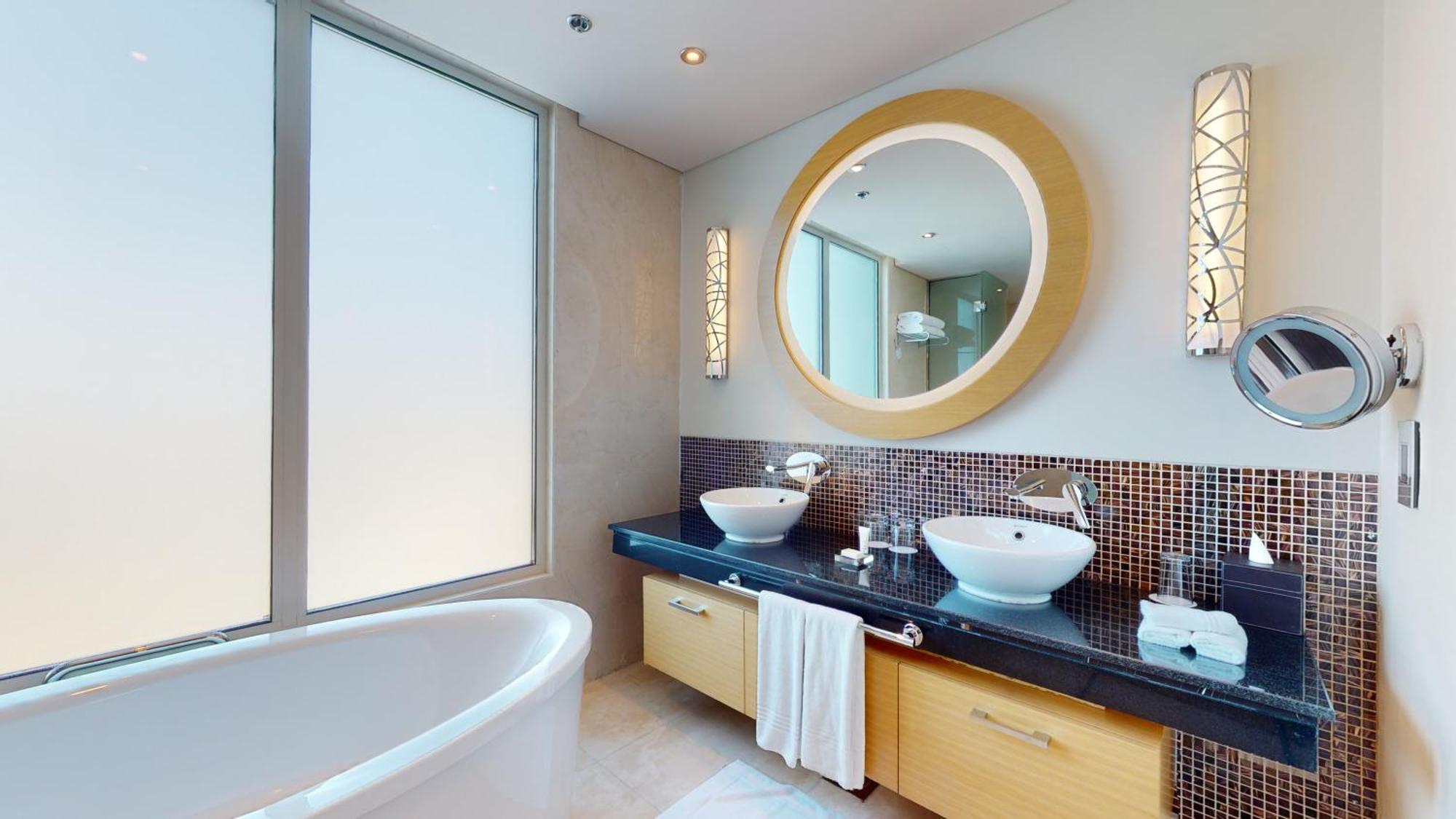 شقق ماريوت الفندقية , الجداف دبي الغرفة الصورة Bathroom