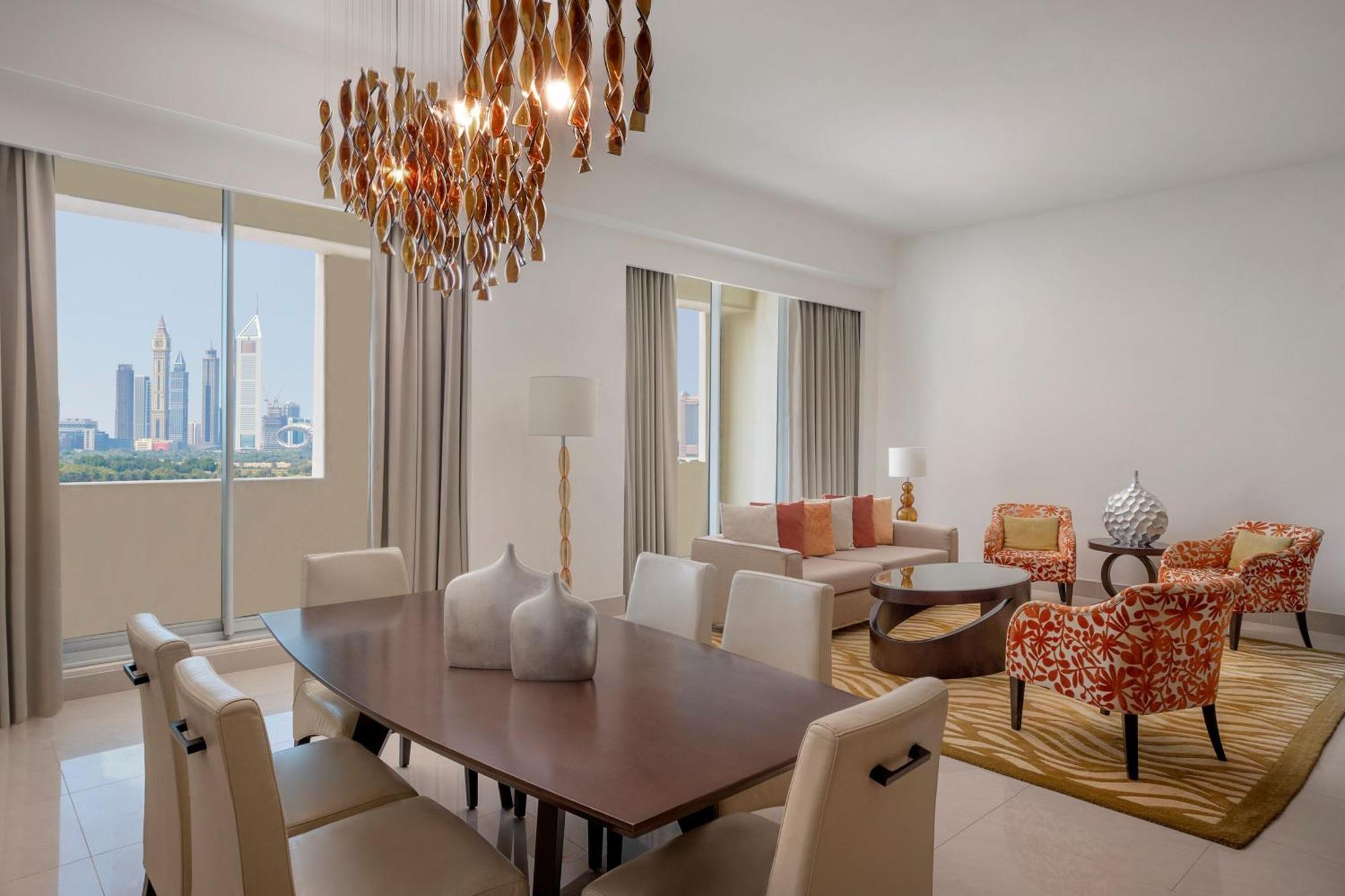 شقق ماريوت الفندقية , الجداف دبي المظهر الخارجي الصورة A suite at the hotel