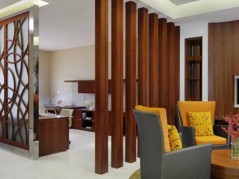شقق ماريوت الفندقية , الجداف دبي المظهر الخارجي الصورة A room divider