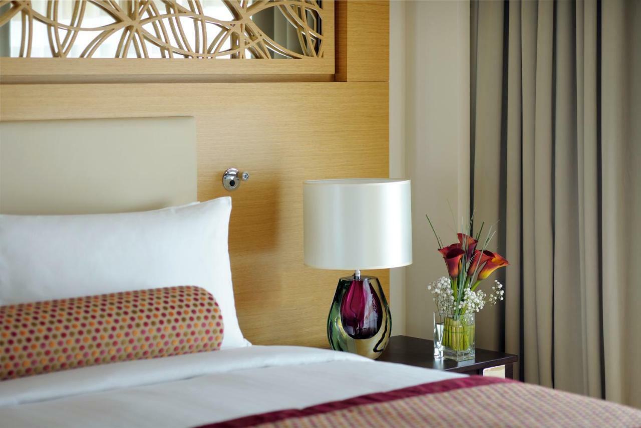 شقق ماريوت الفندقية , الجداف دبي المظهر الخارجي الصورة A bedroom at the hotel